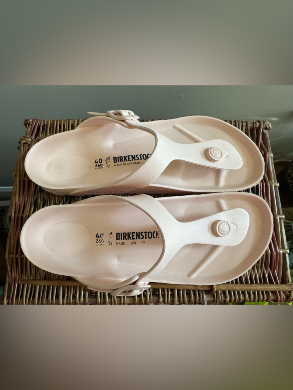 Birkenstock Size 9/Euro 40 Pink Gizeh Sandals